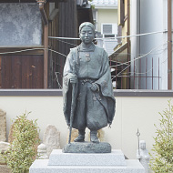 法然上人旅立ちの像